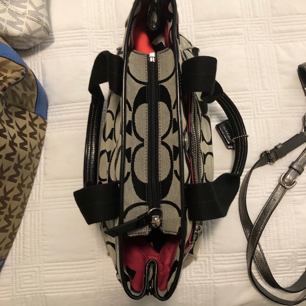Coach Purse - Picture 5 of 5